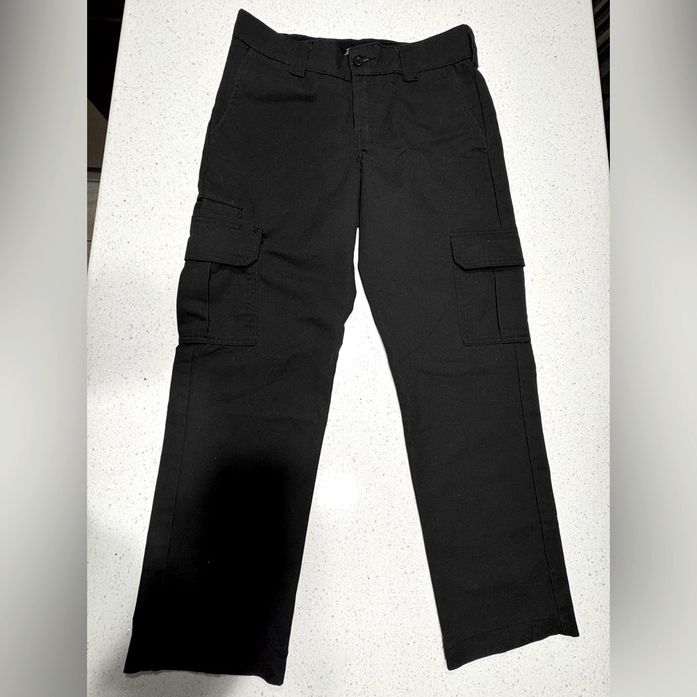 BLACK SLIM STRAIGHT “DICKIES” PANTS SIZE 32W x 30L (GREAT CONDITION)